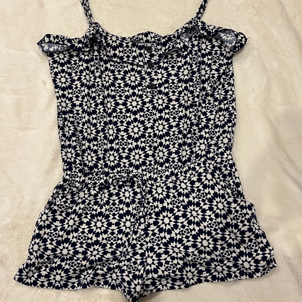 SOCIALITE Shorts spagetti strap romper Size L